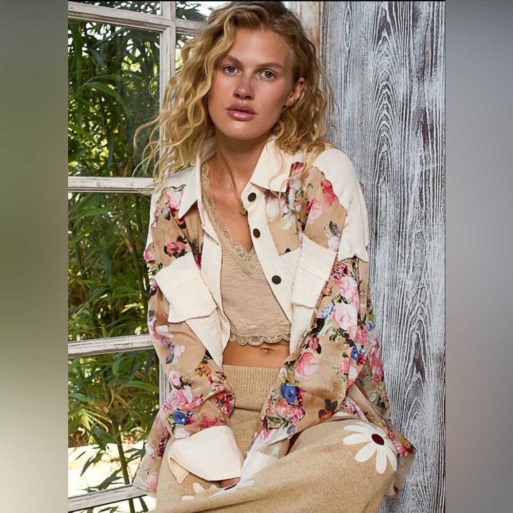 POL Floral Patchwork Button-Up Blouse in Beige, C… - image 1